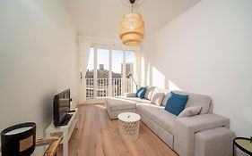 Appartement Tout Equipe Au Coeur Du Vieux Port 4 Couchages